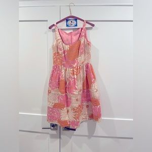 Floral dress scoop neck.